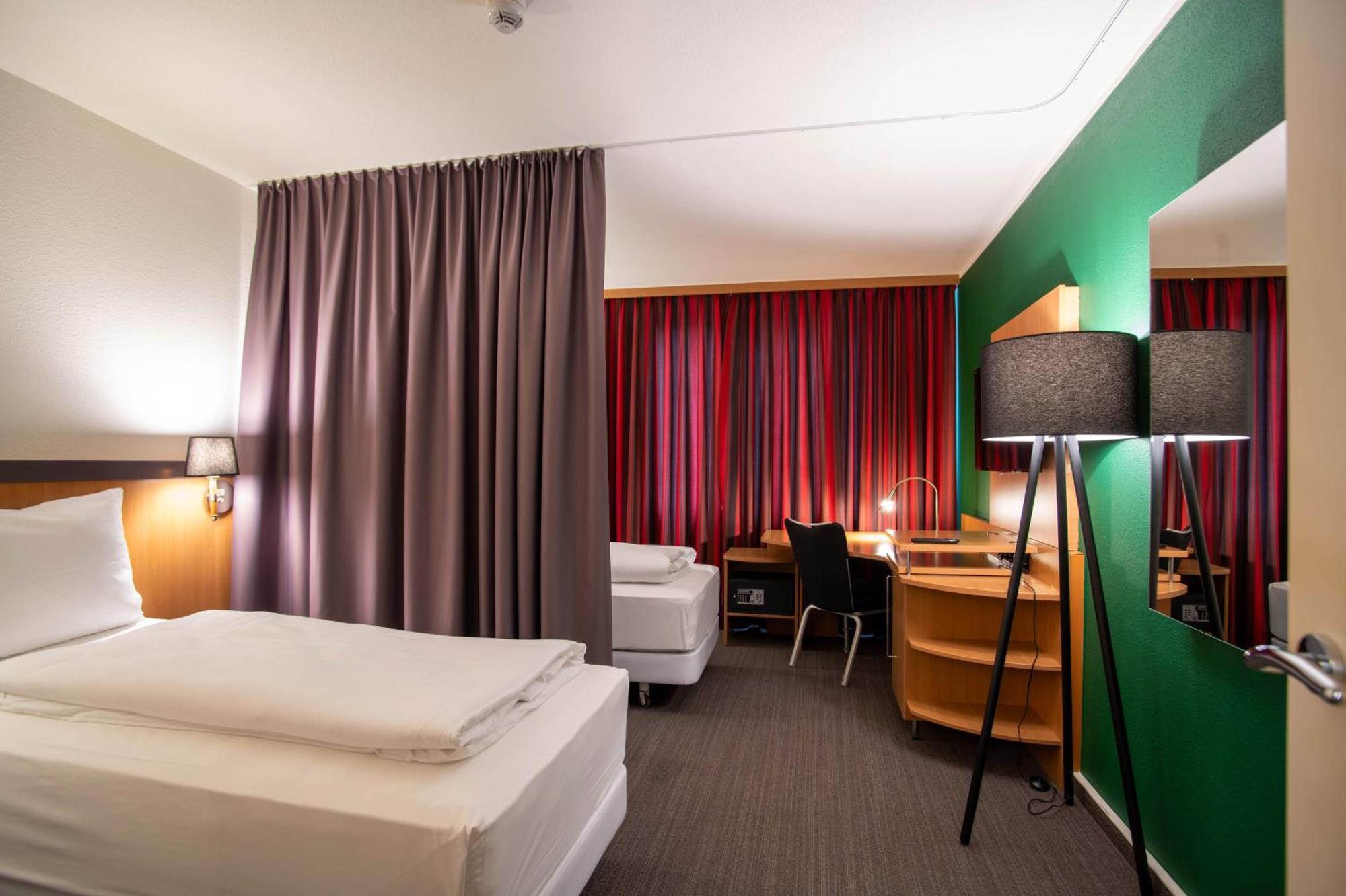 Best Western Conference Airporthotel Frankfurt Moerfelden Exterior photo