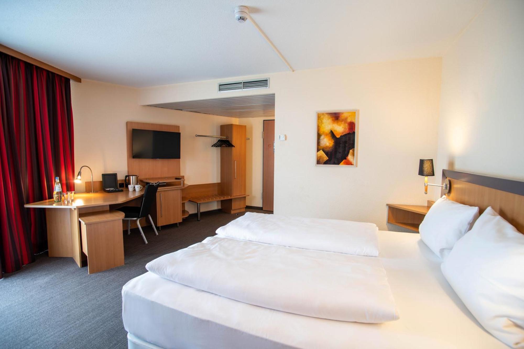 Best Western Conference Airporthotel Frankfurt Moerfelden Exterior photo